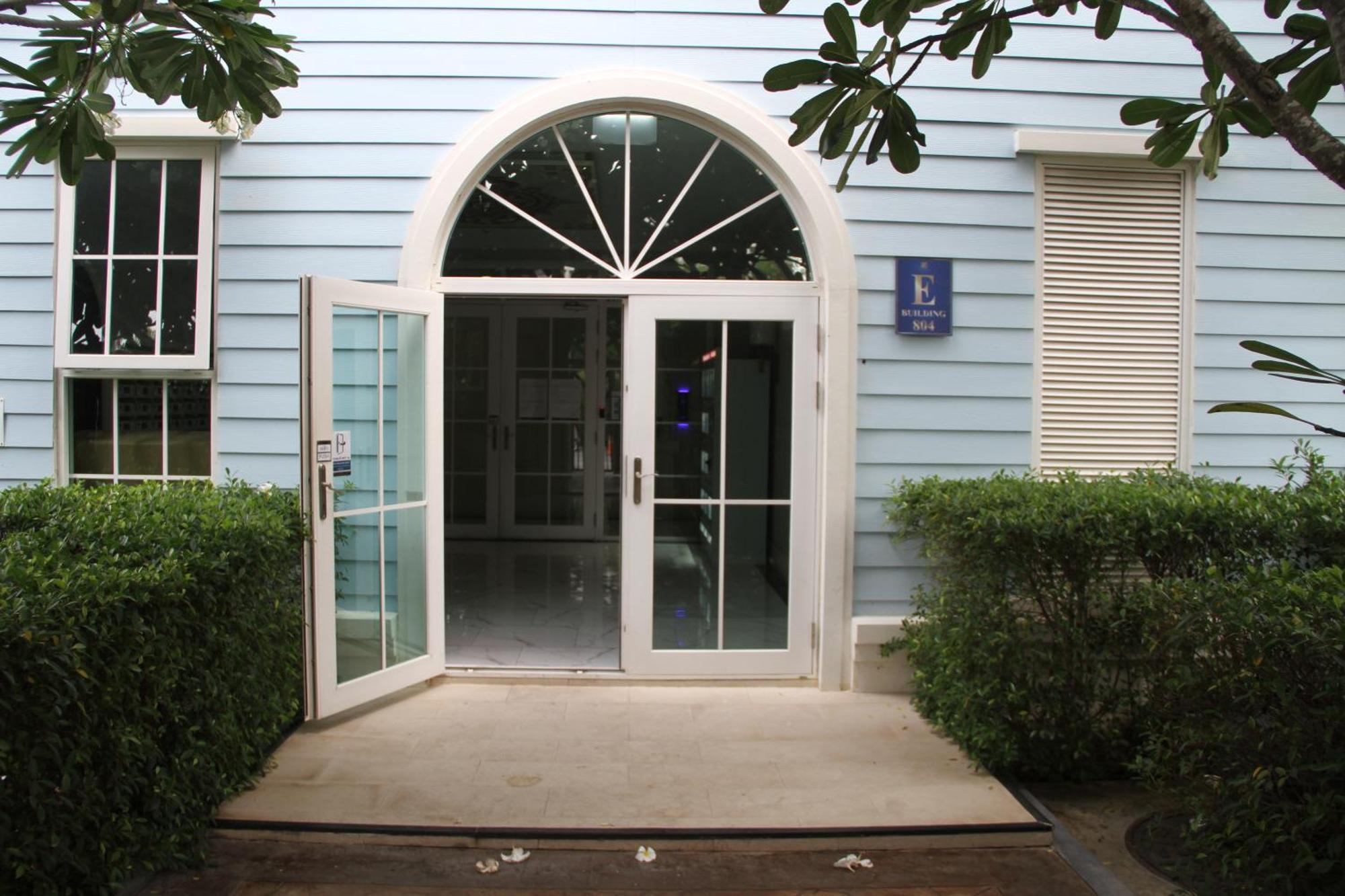 Grand Florida芭提雅带免费游泳池温泉和健身房和办公区水上花园公寓e208 Nacsomtien Kültér fotó