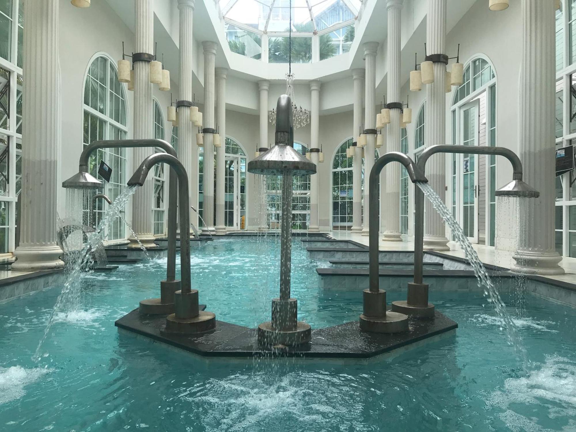 Grand Florida芭提雅带免费游泳池温泉和健身房和办公区水上花园公寓e208 Nacsomtien Kültér fotó